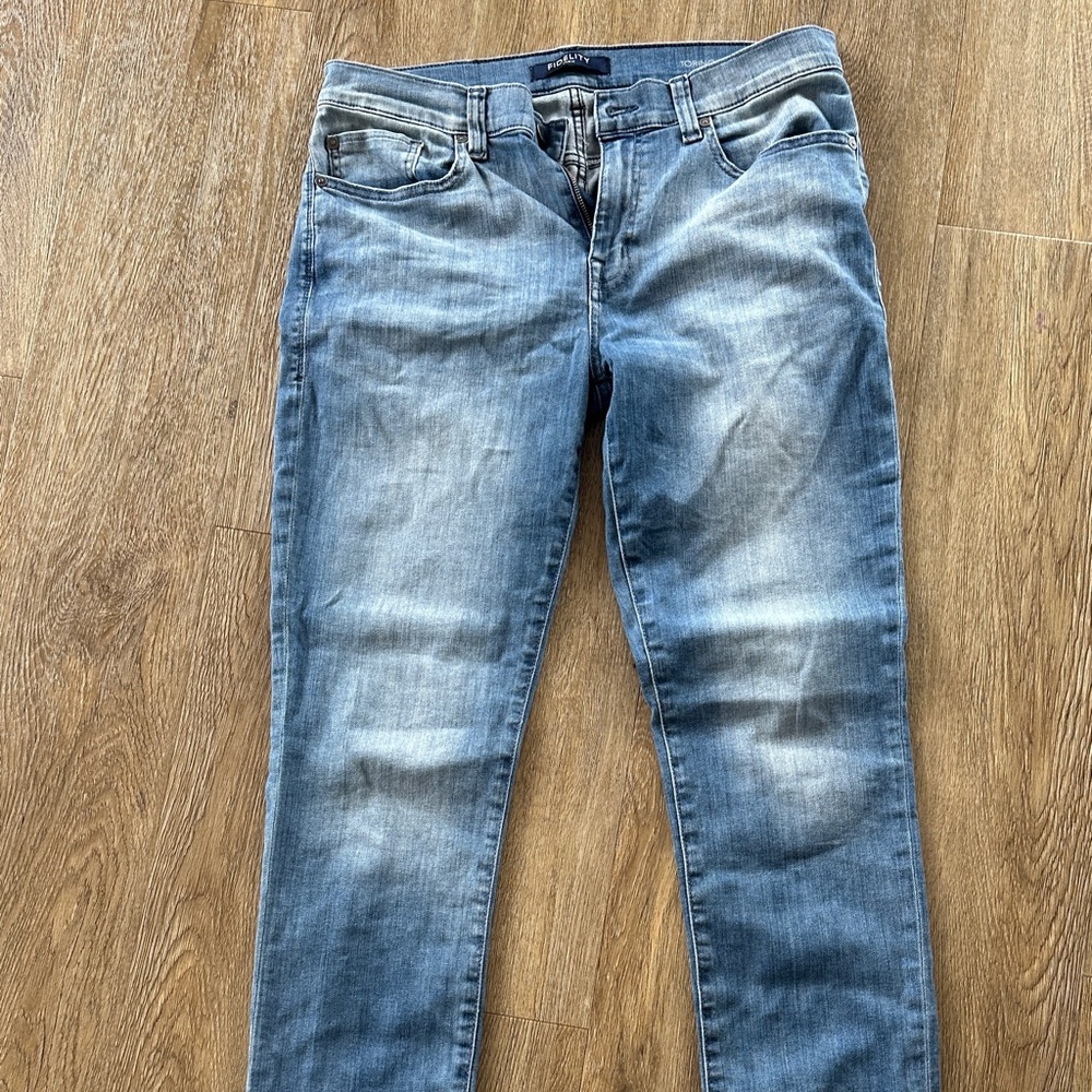 Fidelity Denim Torino Slim Jeans — Size 34 — Light Wash